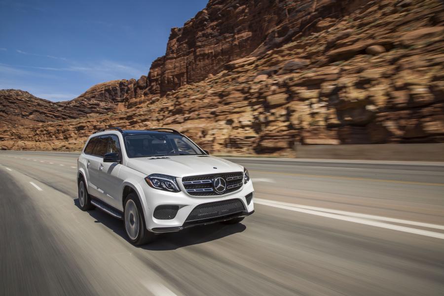  Mercedes-Benz GLS550 4Matic AMG Line 2016 года  (фото 17 из 33)
